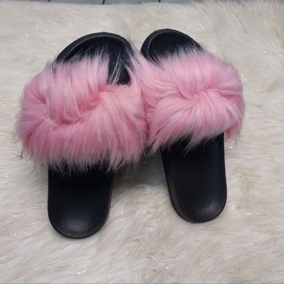 Pink Plush Furry Rubber Sole Slippers - Picture 2 of 5